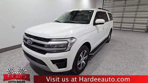 Star White Metallic Tri-Coat 2022 Ford Expedition Max XLT