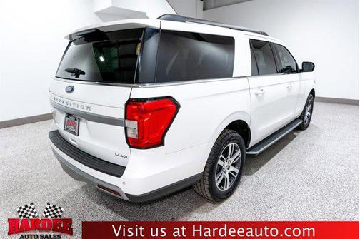 Star White Metallic Tri-Coat 2022 Ford Expedition Max XLT