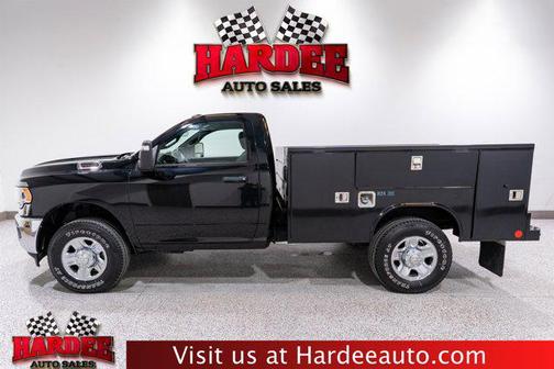 2023 RAM 3500 Tradesman Regular Cab 4x4 8' Box