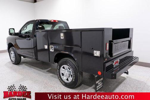 2023 RAM 3500 Tradesman Regular Cab 4x4 8' Box