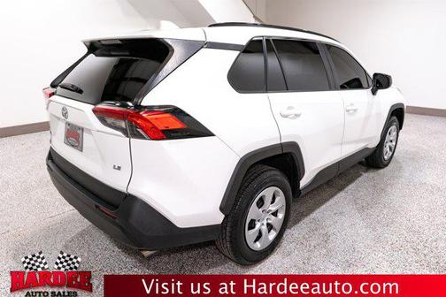2019 Toyota RAV4 LE