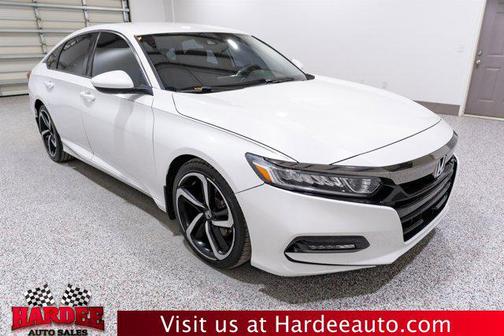Platinum White Pearl 2018 Honda Accord Sport