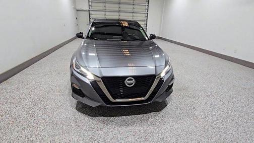 2022 Nissan Altima SR FWD