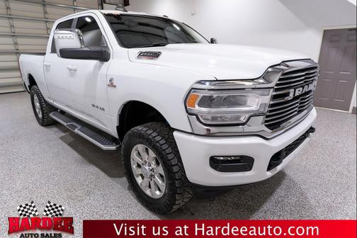 Bright White Clearcoat 2023 RAM 2500 Laramie Crew Cab 4x4 6'4' Box