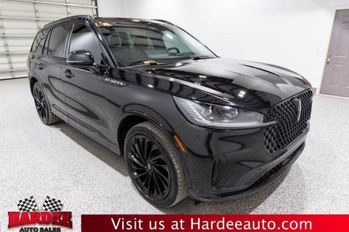 Infinite Black Metallic Clearcoat 2025 Lincoln Aviator Reserve AWD