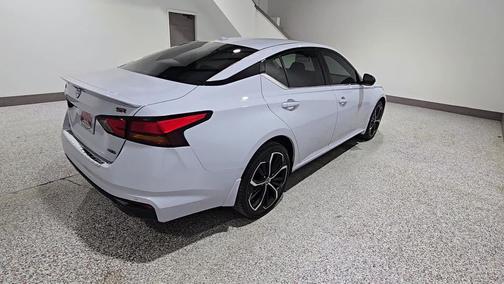 Gray Sky Pearl 2023 Nissan Altima SR Intelligent AWD