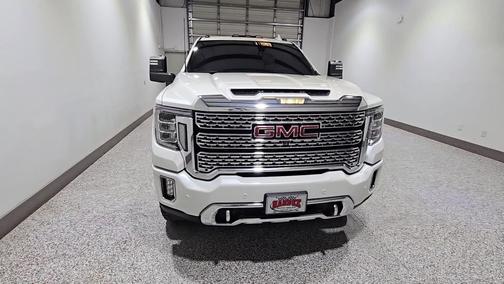 White Frost Tricoat 2020 GMC Sierra 2500 Denali