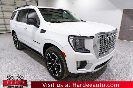 Summit White 2023 GMC Yukon Denali