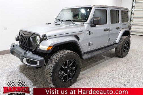 Billet Silver Metallic Clearcoat 2019 Jeep Wrangler Unlimited Sahara