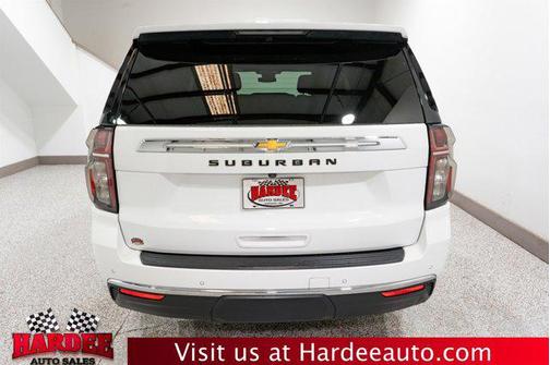 2023 Chevrolet Suburban LS