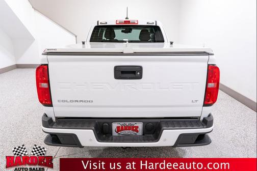 Summit White 2022 Chevrolet Colorado LT
