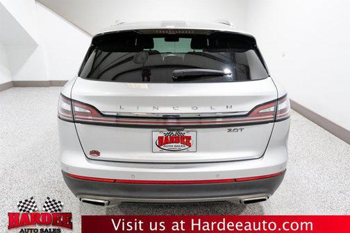 Ingot Silver Metallic 2019 Lincoln Nautilus Select
