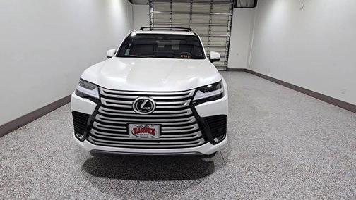2025 Lexus LX 600 Luxury