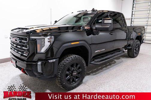 2024 GMC Sierra 2500 AT4