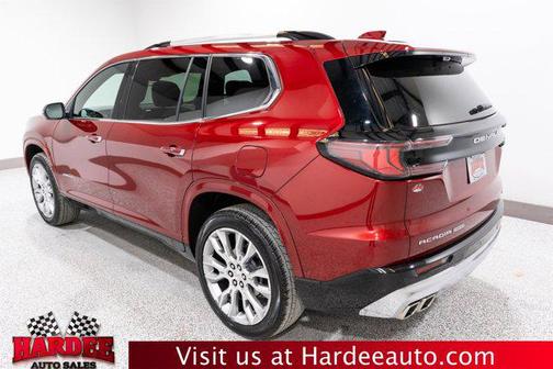 2024 GMC Acadia Denali