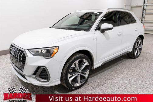 2021 Audi Q3 45 S line Premium