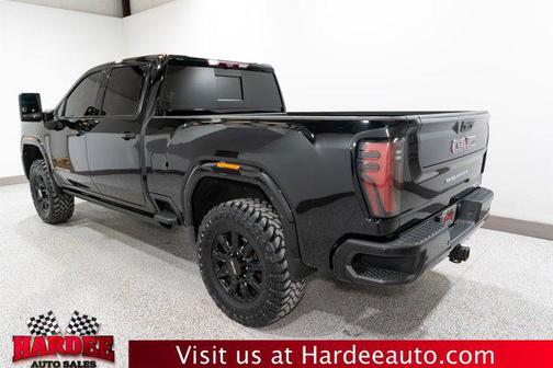 2024 GMC Sierra 2500 AT4