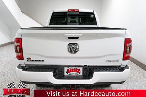 2022 RAM 2500 Laramie Crew Cab 4x4 6'4' Box