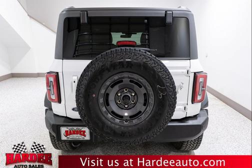 Oxford White 2025 Ford Bronco Outer Banks