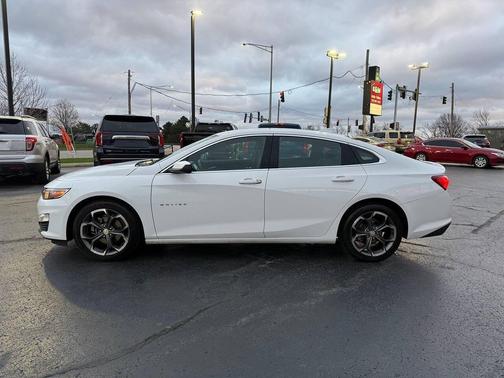 2022 Chevrolet Malibu LT