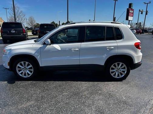 2010 Volkswagen Tiguan SE