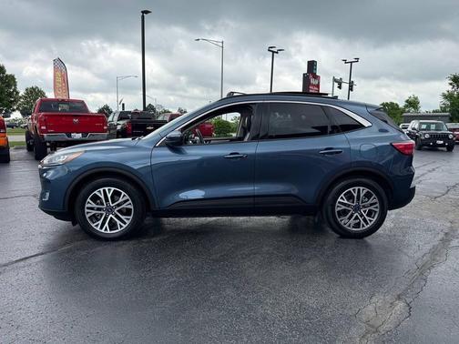Blue Metallic 2020 Ford Escape SEL