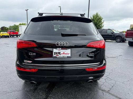 Brilliant Black 2017 Audi Q5 2.0T Premium Plus