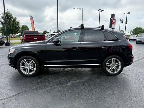 Brilliant Black 2017 Audi Q5 2.0T Premium Plus