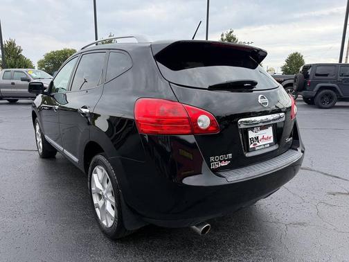 2011 Nissan Rogue SV