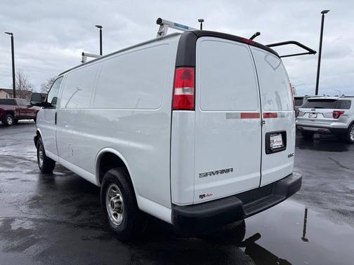2023 GMC Savana 2500 Work Van