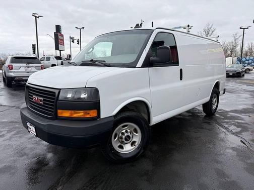 2023 GMC Savana 2500 Work Van