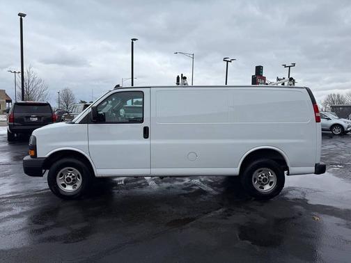 2023 GMC Savana 2500 Work Van