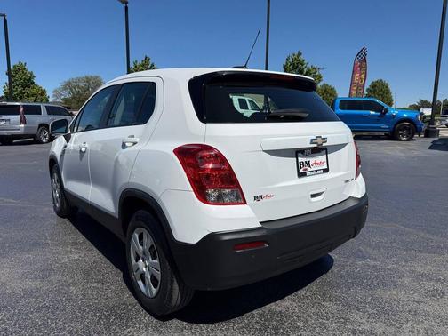Summit White 2015 Chevrolet Trax 1LS