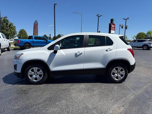 Summit White 2015 Chevrolet Trax 1LS