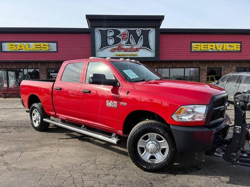 2018 RAM 3500 Tradesman Crew Cab 4x4 6'4' Box