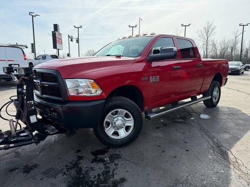 2018 RAM 3500 Tradesman Crew Cab 4x4 6'4' Box