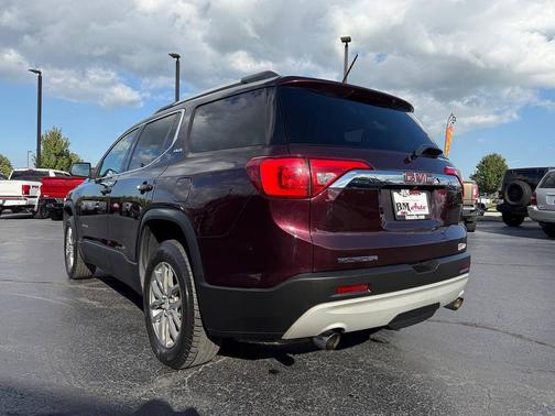 2017 GMC Acadia SLE-2