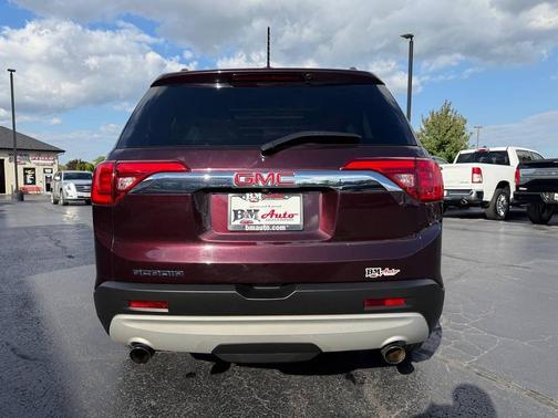 2017 GMC Acadia SLE-2