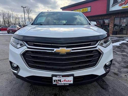 Summit White 2020 Chevrolet Traverse LT Cloth