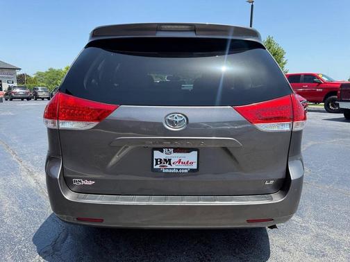 Predawn Gray Mica 2011 Toyota Sienna LE