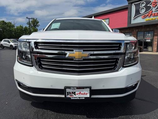 Summit White 2019 Chevrolet Suburban Premier