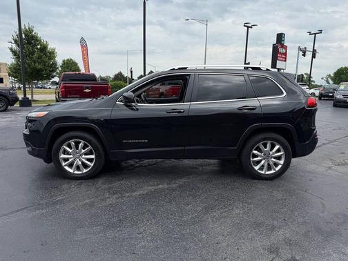 Brilliant Black Crystal Pearlcoat 2016 Jeep Cherokee Limited