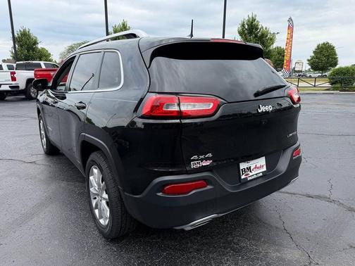 Brilliant Black Crystal Pearlcoat 2016 Jeep Cherokee Limited