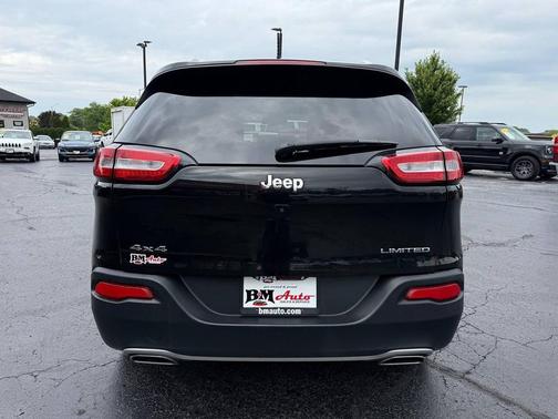 Brilliant Black Crystal Pearlcoat 2016 Jeep Cherokee Limited