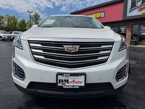 Crystal White Tricoat 2017 Cadillac XT5 Luxury