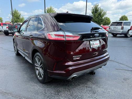 Burgundy Velvet Metallic Tinted Clearcoat 2019 Ford Edge Titanium