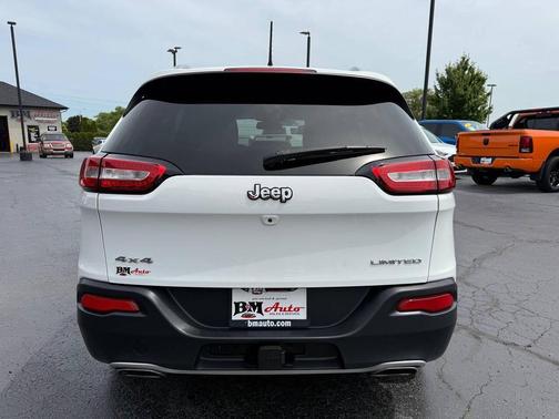 Bright White Clearcoat 2015 Jeep Cherokee Limited