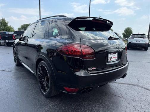 2013 Porsche Cayenne GTS