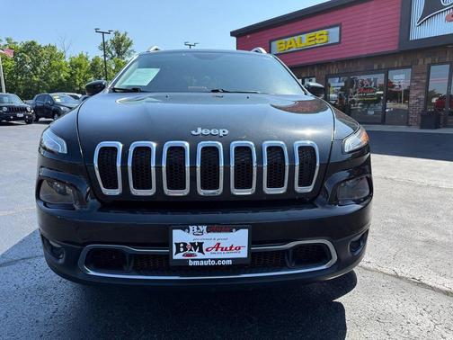 Brilliant Black Crystal Pearlcoat 2014 Jeep Cherokee Limited