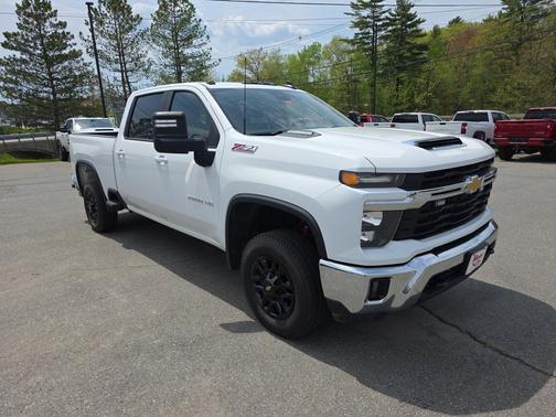Summit White 2025 Chevrolet Silverado 2500 LT